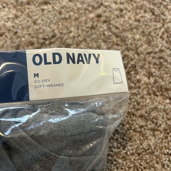 Old Navy Men's M Multicolor Go-Dry Soft-Washed Tank Tops 3 Pack - Picture 4 of 7